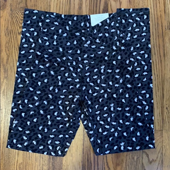 Aerie Leopard 7/8 Leggings - Picture 2 of 8